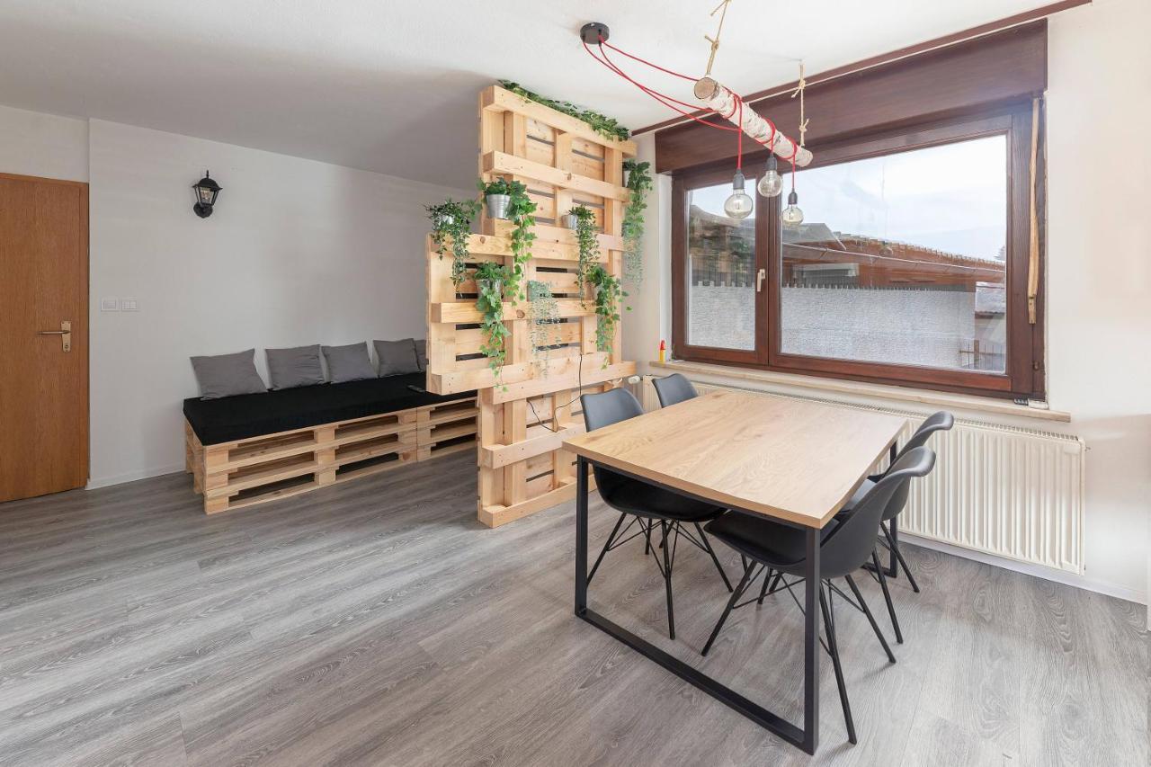 Ferienwohnung Apartma Vevce Laibach Exterior foto